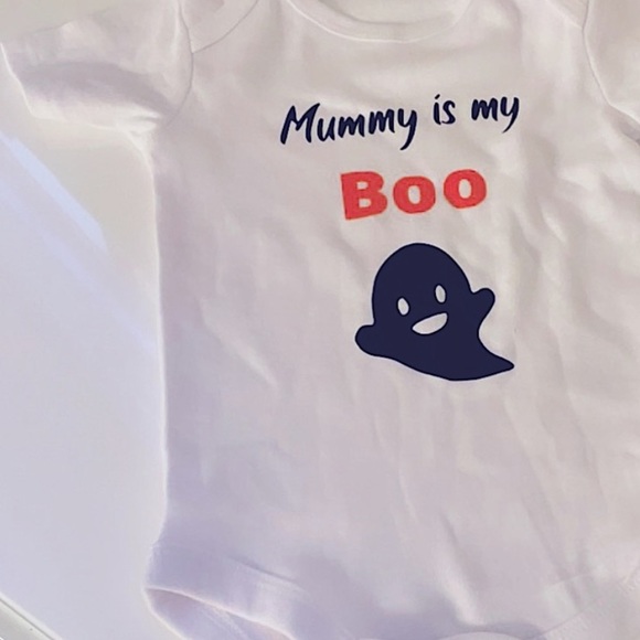 Mummy Is My Boo- Halloween Baby Onesie - Picture 2 of 2